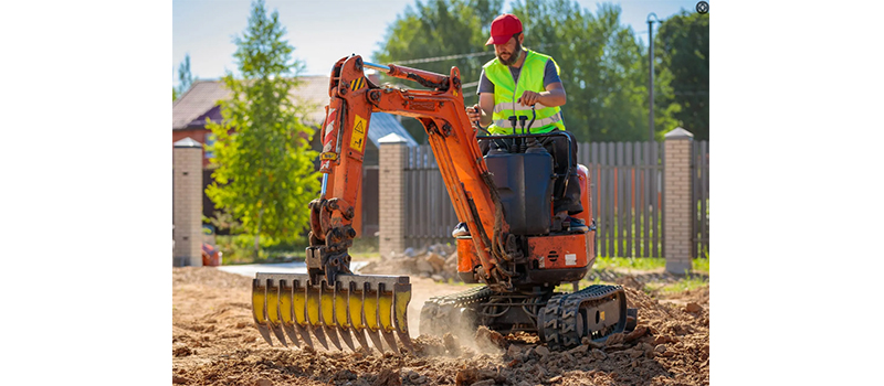 Mini Compact Excavators Transform Vineyard and Greenhouse Farming: Precision Trenching & Land Leveling Solutions